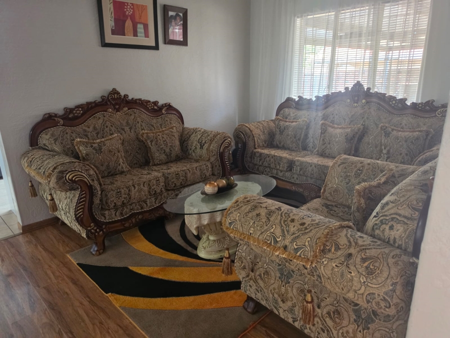 4 Bedroom Property for Sale in Carters Glen Northern Cape